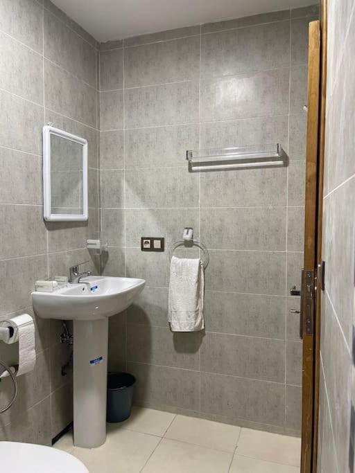 Appartement De Luxe A Rimal Martil 1 Min De La Plage Zewnętrze zdjęcie